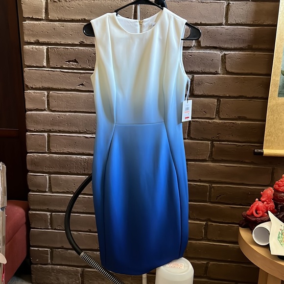 Calvin Klein Gradient Scuba Sheath - Picture 2 of 3